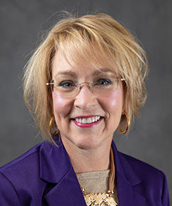 Dr. Stephanie Teichmiller