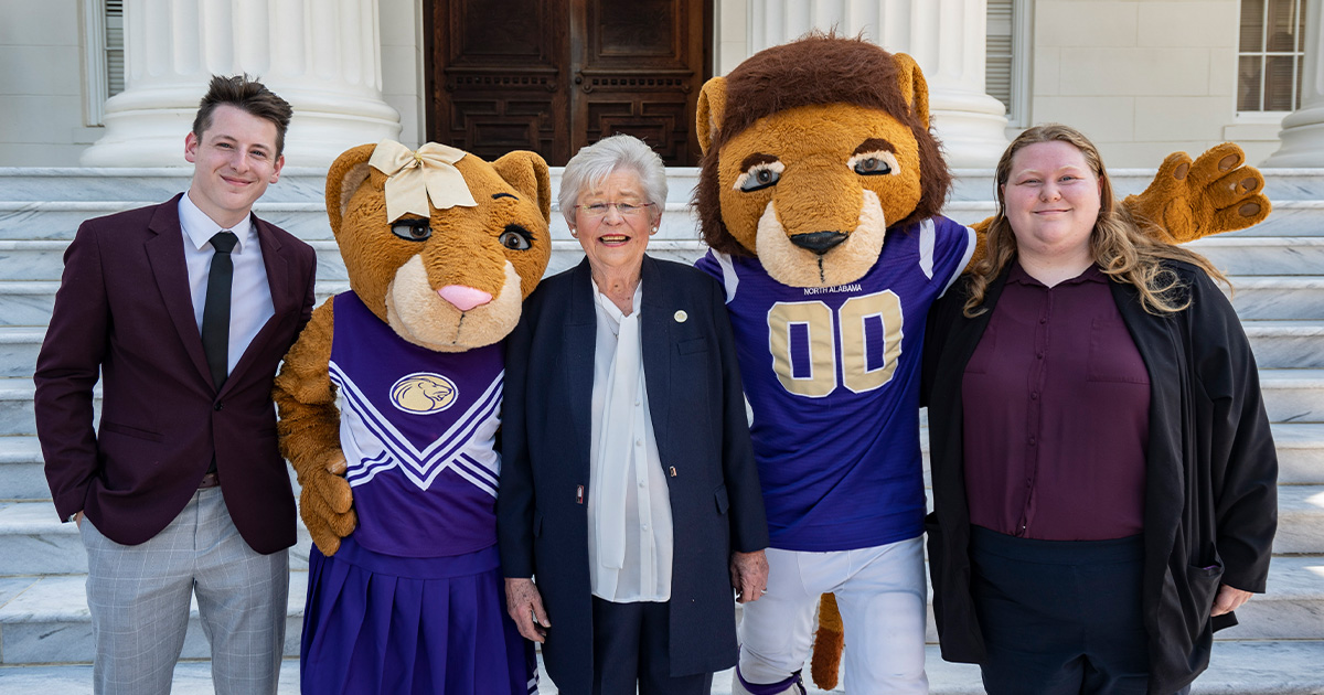 WLX IS THE NEW RADIO PARTNER OF THE UNA LIONS - University of