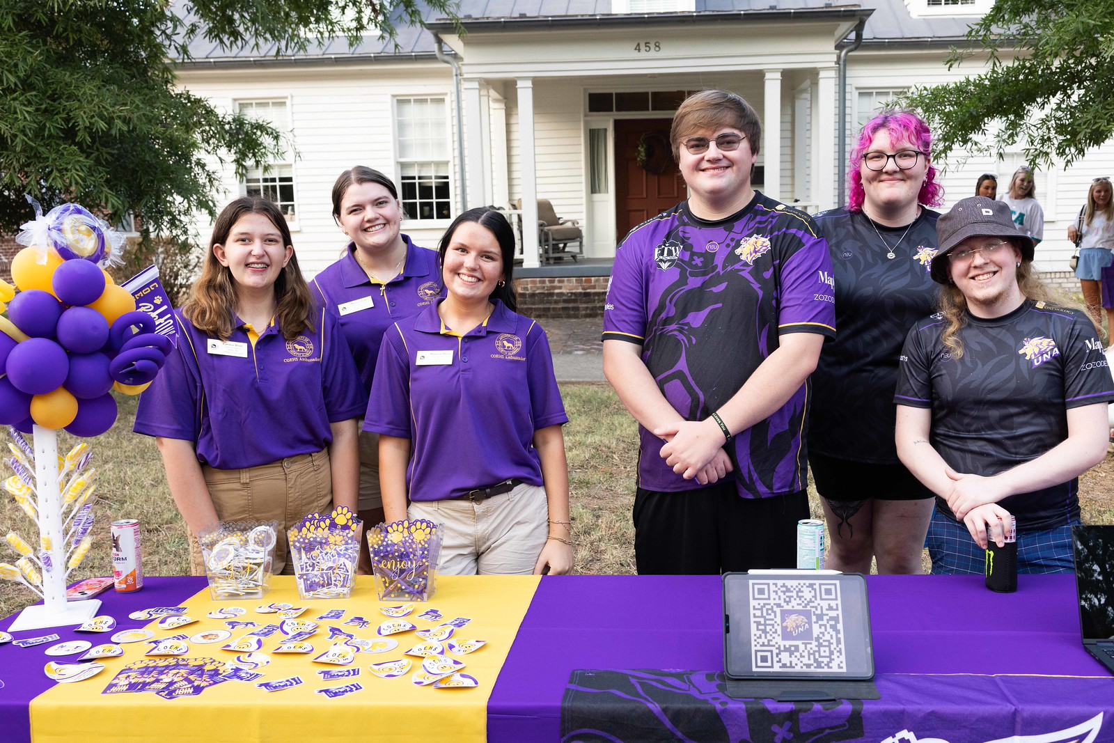 Lucky Dip 2019 Students at the fountain